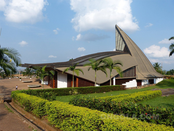 La Basilique Mineure de Mvolyé - Yaoundé