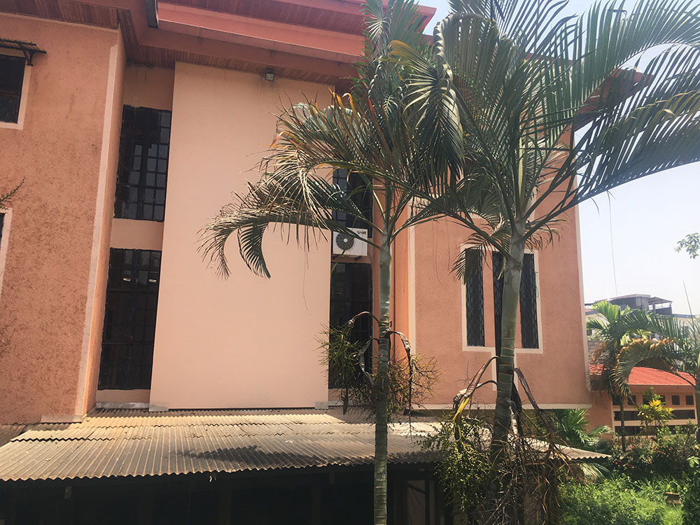 Villa Haut Standing - Mini Prix Bastos - Yaoundé