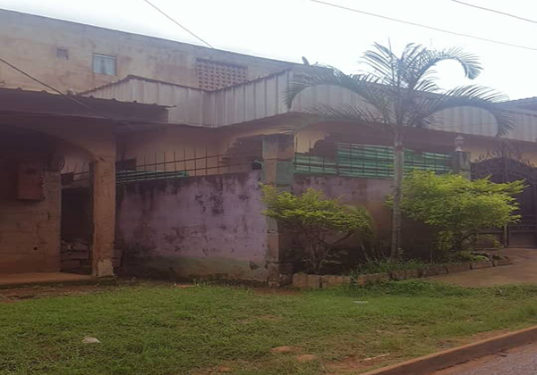 Immeuble bati à vendre – Biyem-Assi Yaoundé