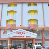 Hôtel Jouvence 2000 – L’excellence au cœur de Yaoundé