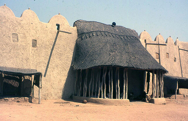 Culture : Plus de 500 enfants initiés aux traditions au Lamidat de Rey-Bouba